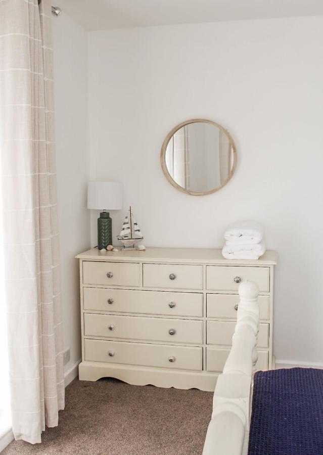 프레스타틴 Lovely Bungalow Close To Beach 빌라 외부 사진
