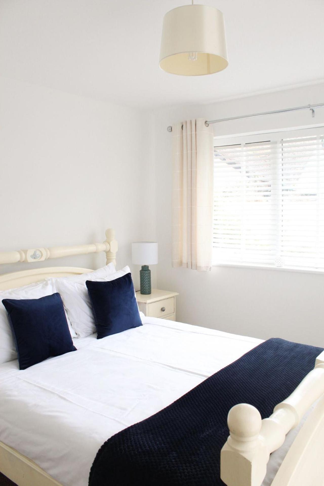 프레스타틴 Lovely Bungalow Close To Beach 빌라 외부 사진
